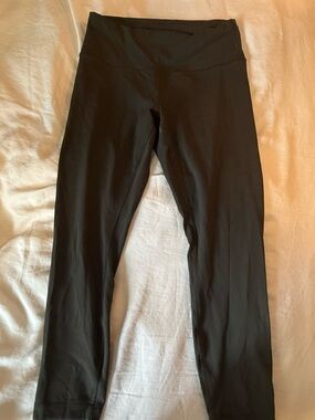 Dark Green Performance LuluLemon Leggings with High Waist & Adjustable Waist